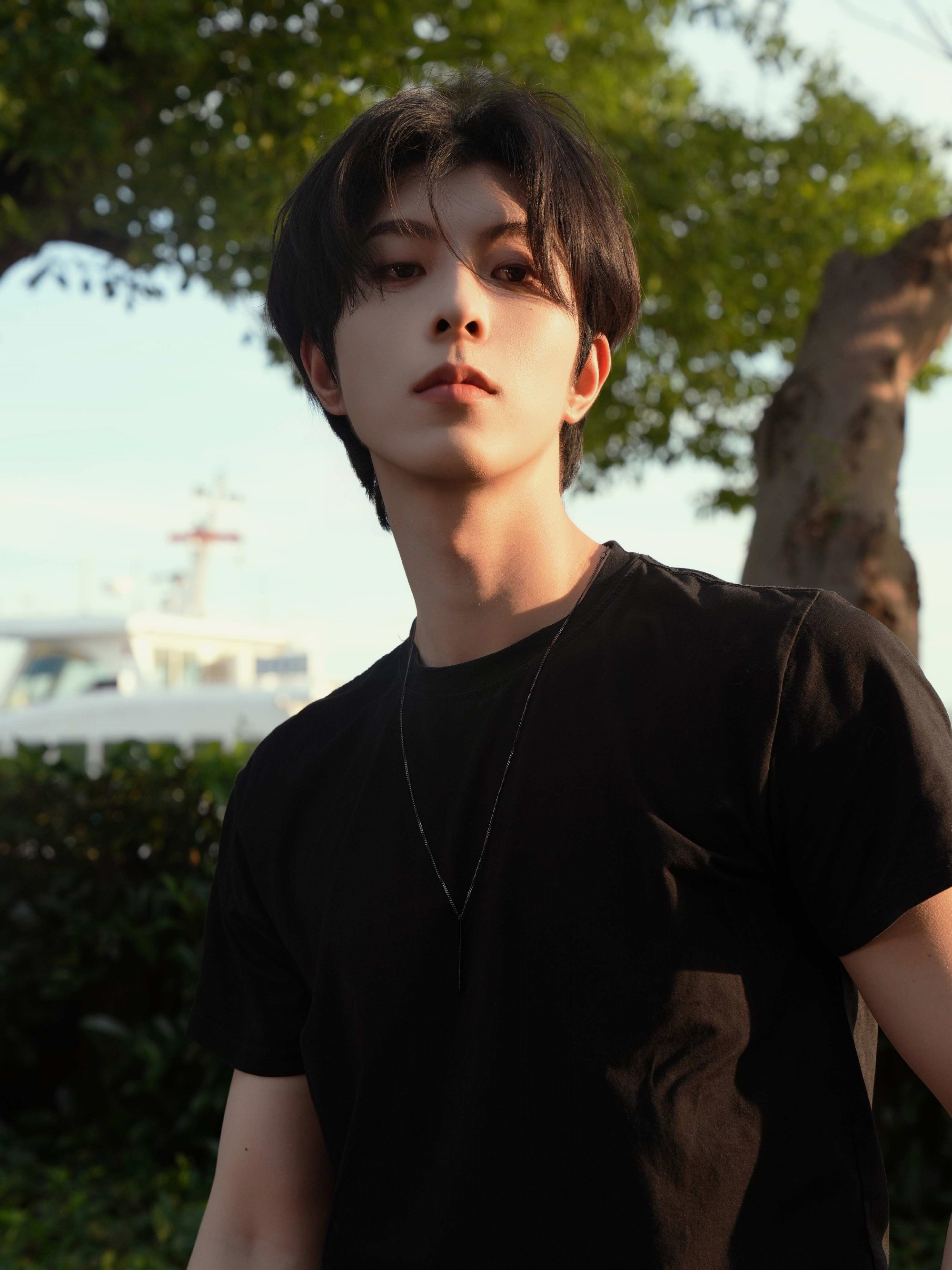 夏日爱心站🧡邱鼎杰   “𝓨𝓸𝓾 𝓶𝓾𝓼𝓽 𝓼𝓽𝓪𝓷𝓭