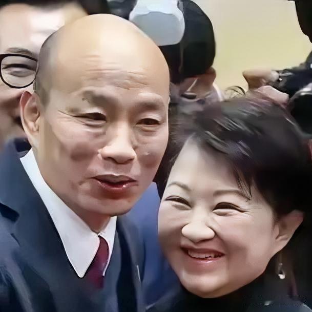 小心，国民党“台独”大咖狼狈结盟进攻2028……

2028是台湾岛各党派的一道
