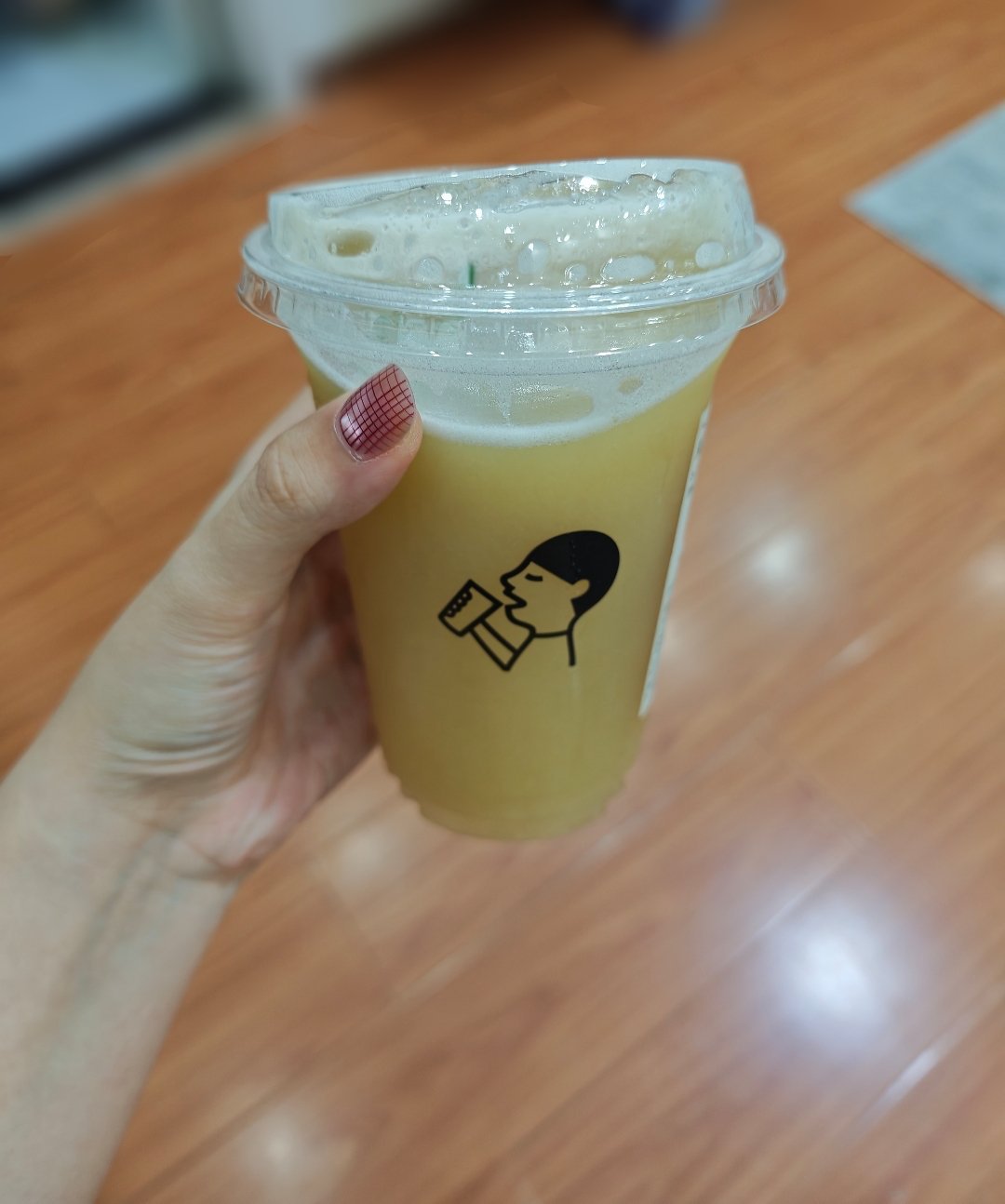 作为喜茶狂热爱好者今天又来测评新品了但不得不说喜茶最近的新品真的都挺一般的，除了