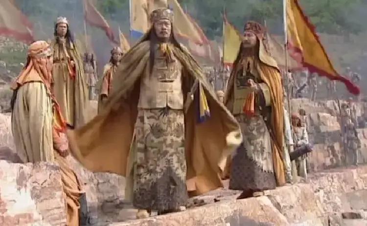 82年前，当红军在赤水河畔来回穿插时，四川军阀们正打着算盘：这群“过路客”要是敢