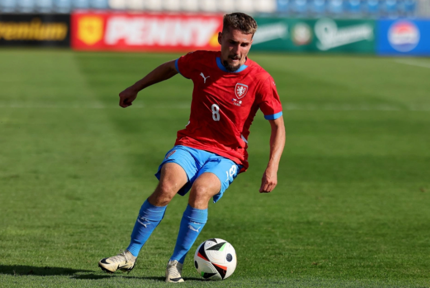 欧洲预选来袭 捷克vs爱尔兰 捷克能否顺利拿下对手？机会相当好，兄弟们别掉队！欧