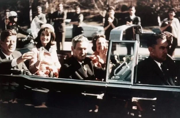 肯尼迪家族的魔咒再次印证在小肯尼迪身上