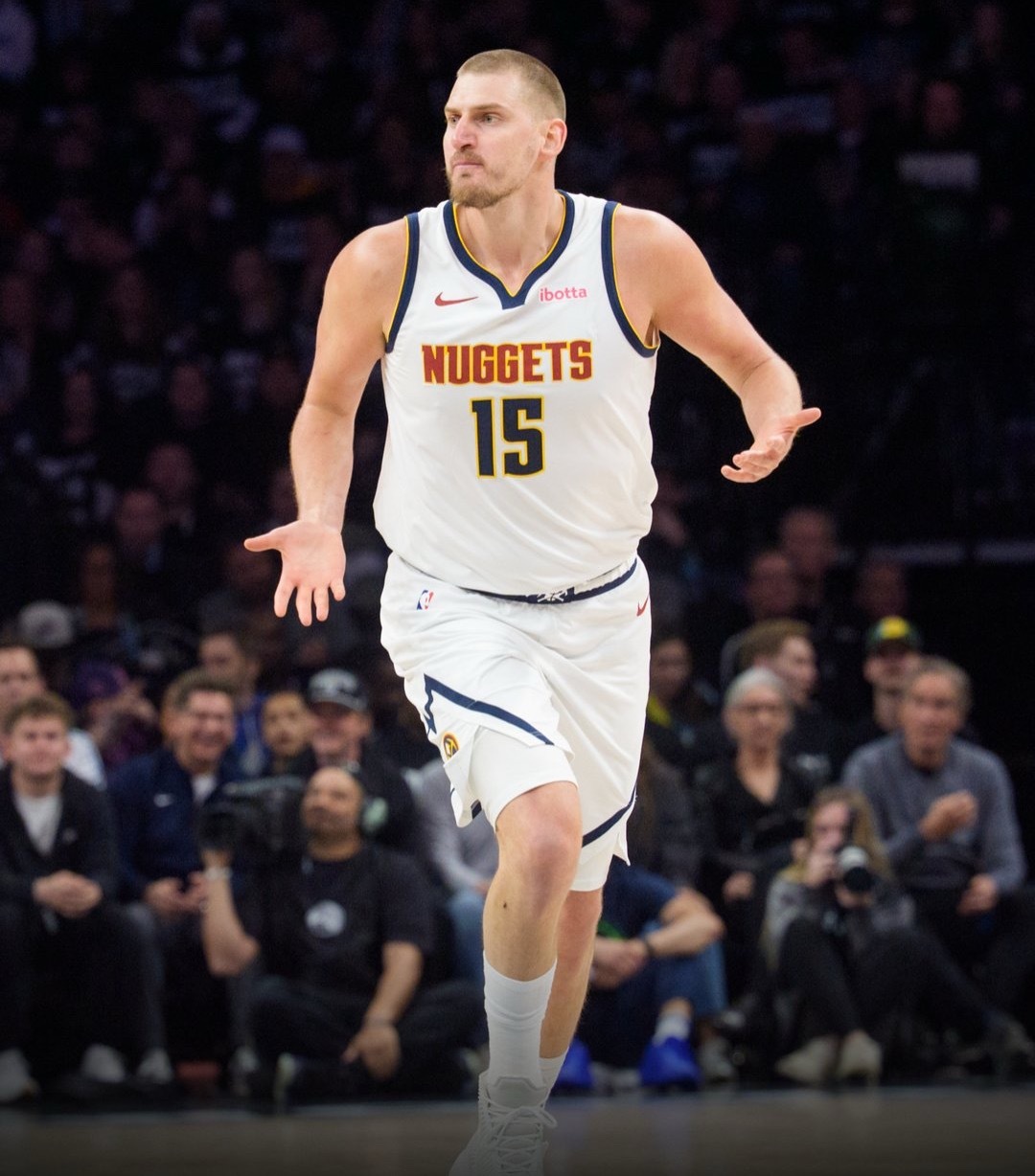 联盟历史上1-3落后的球队系列赛13胜285负。最近2次1-3落后逆转都是由掘金