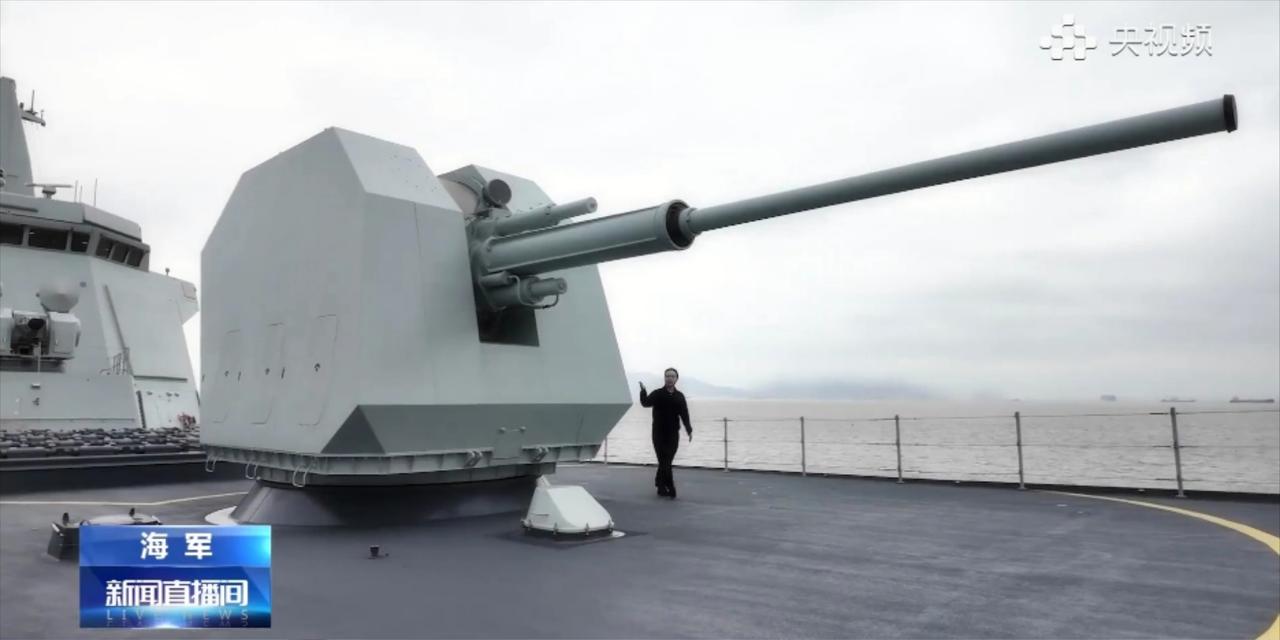 图1是最新一个批次的055大驱上的130毫米舰炮，图2是第一批次的055上的13