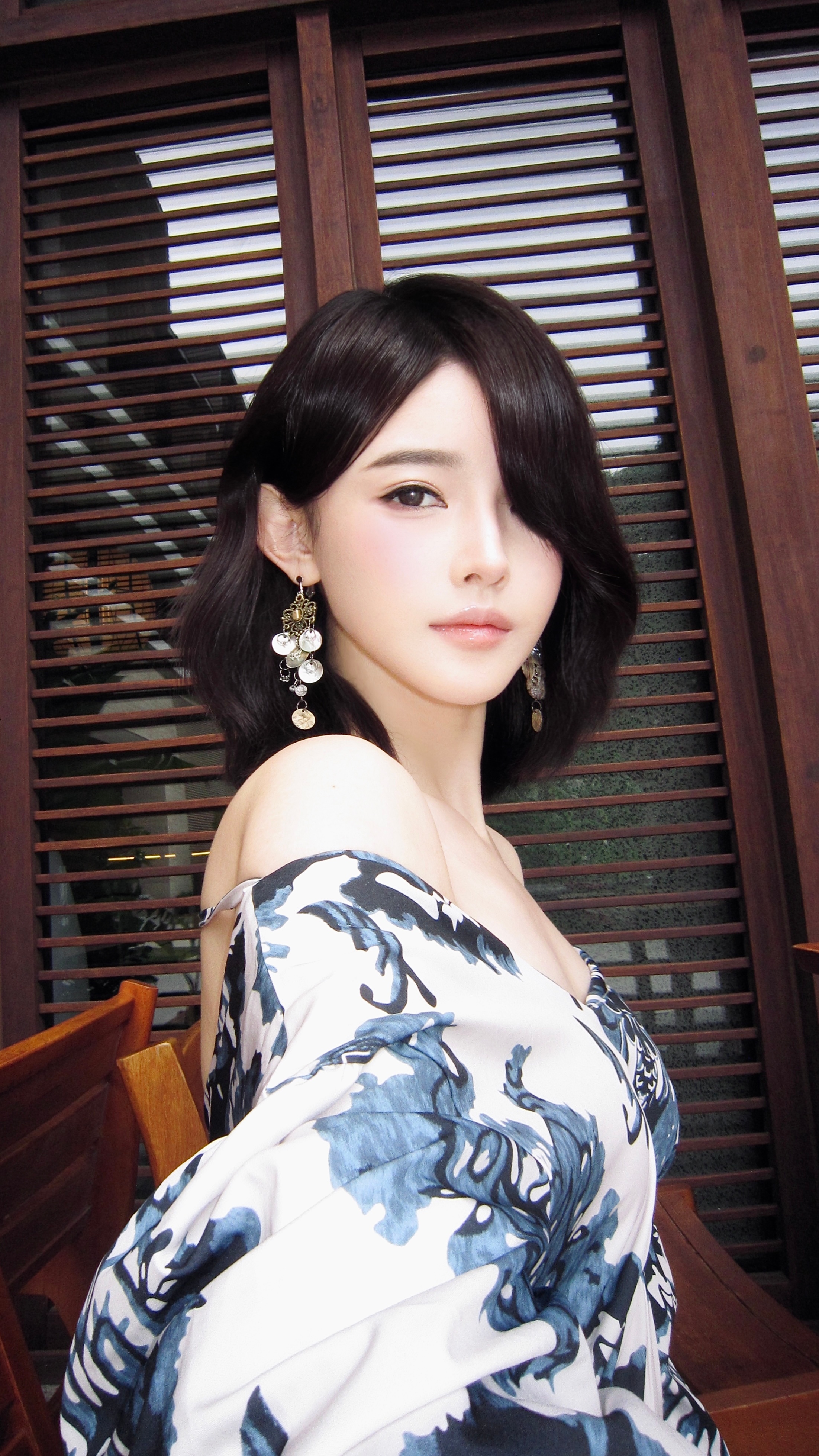 如传世的青花瓷自顾自美丽 ​​​