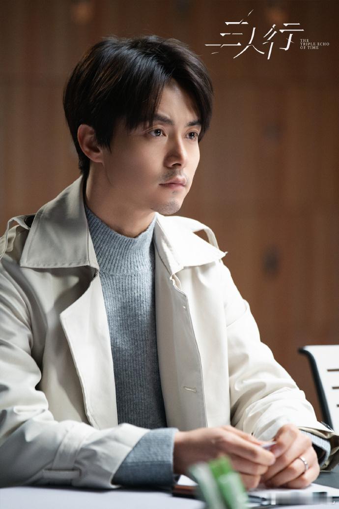 穿越回08年遇到正当红的马天宇 荀未来穿越到08年，邂逅正当红的马天宇，一场梦幻