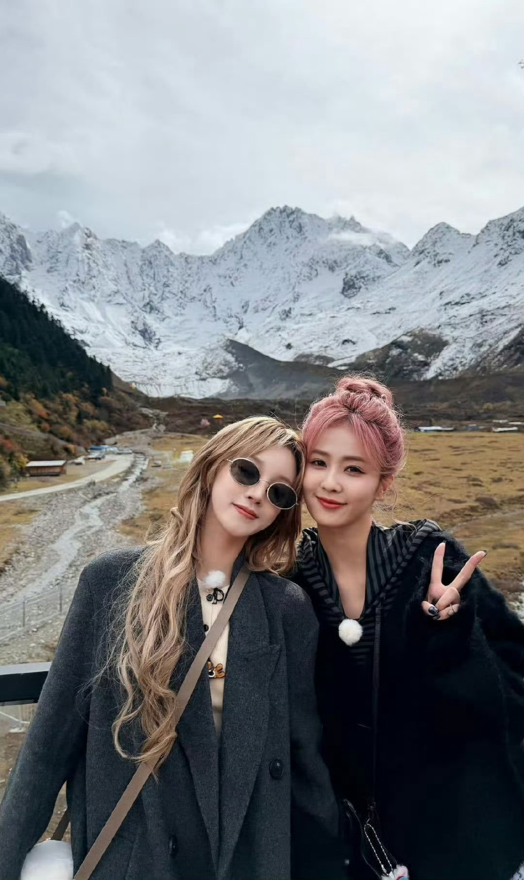 白鹿宋雨琦互换发色 我们923小姐妹的友谊就是这么好[期待] ​​​