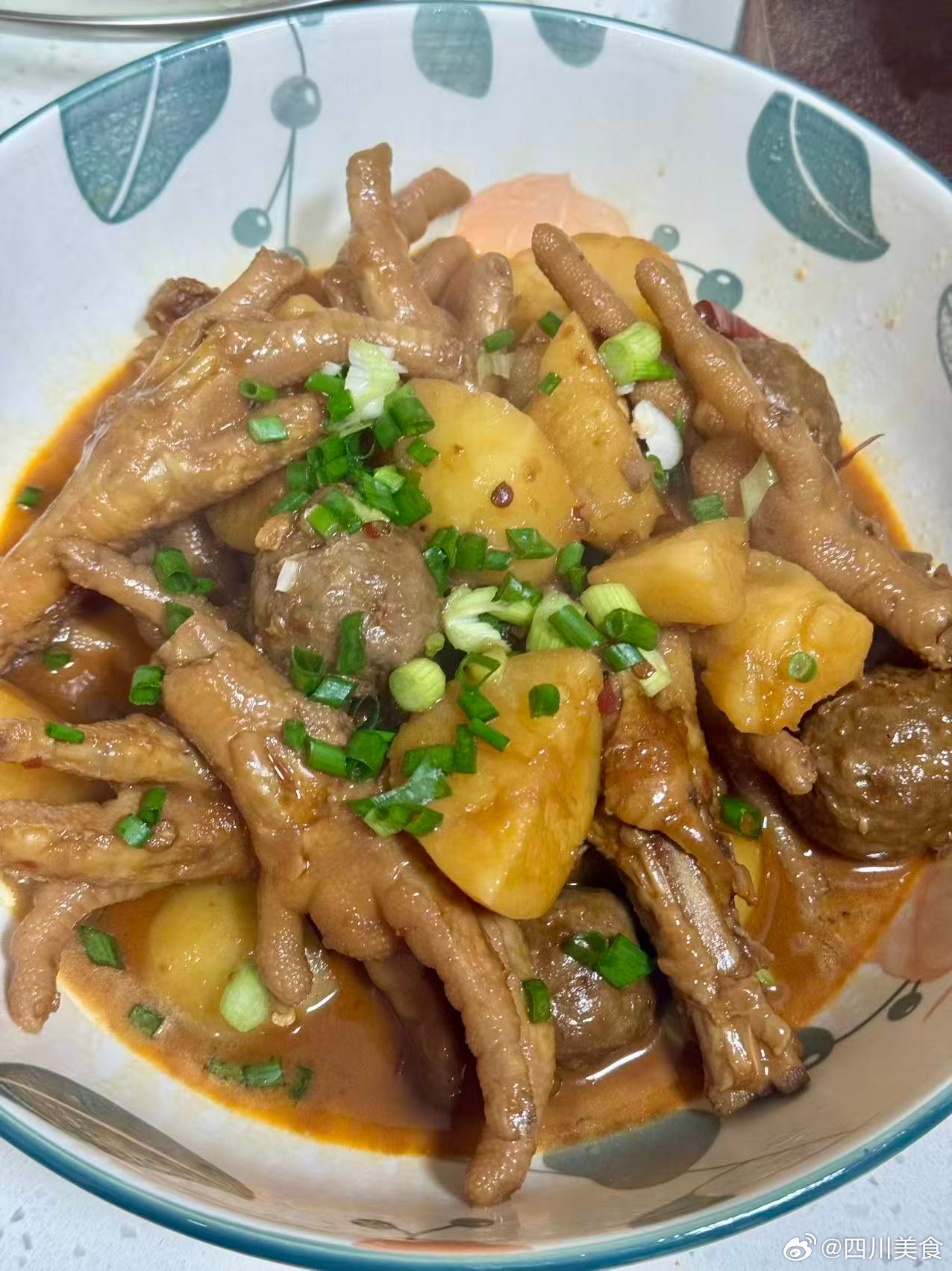 昨天晚上刚做了鸡爪煲，就看到了315曝光的漂白鸡爪不知道被漂白没有，有没有推荐的