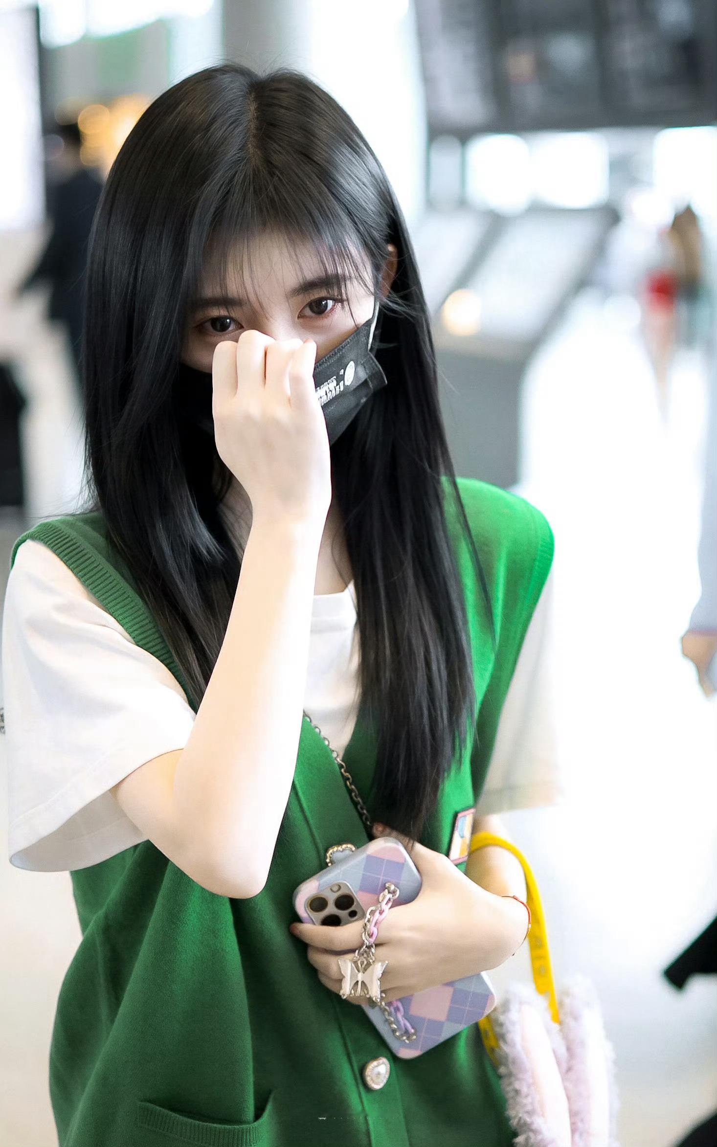 🍊小佟专属滑梯 💙鞠婧祎露芜衣 风铃响故人归不过是檐下的一场梦​​​