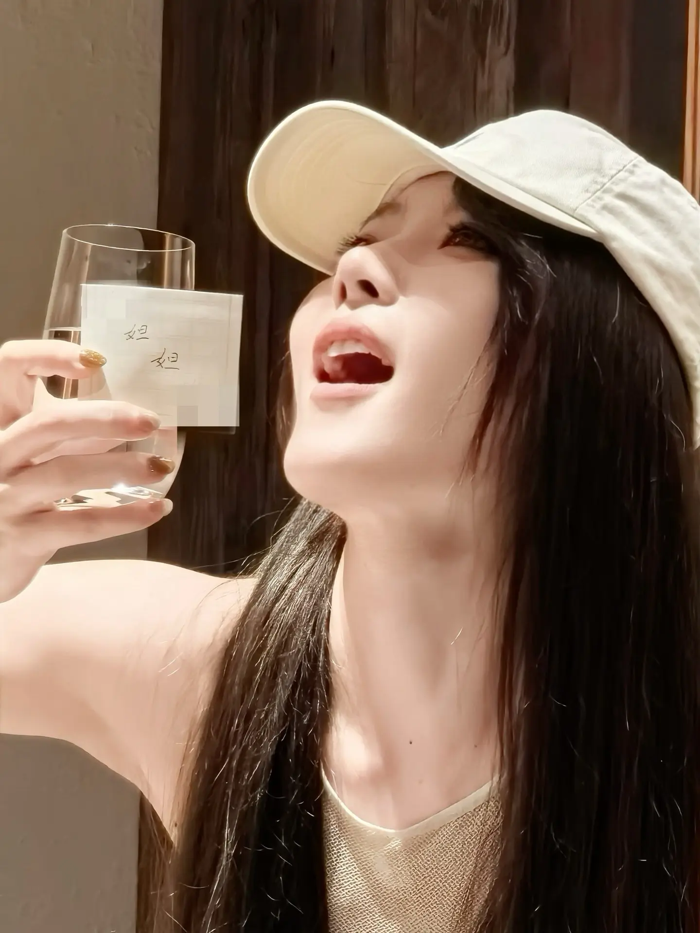 遇见的人都会让我学到很多  也更让我看清自己  是贵人 也都感激