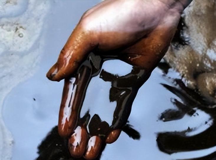 火葬场产生的“尸油”去了哪里？很少人知道的是，尸体在燃烧的时候会产生“尸油”，但