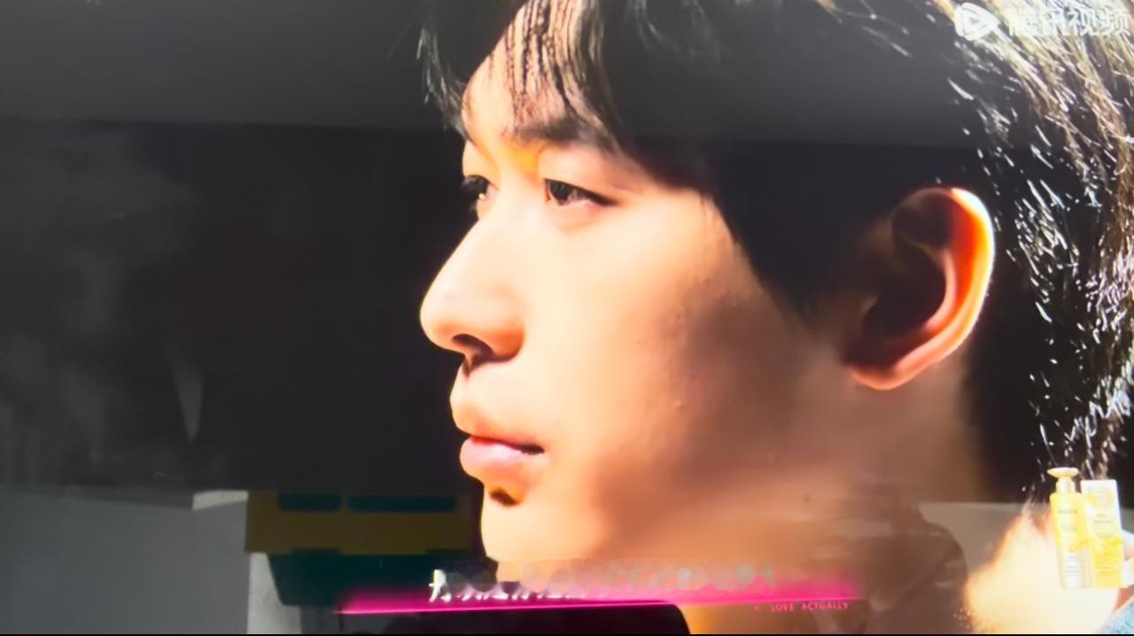 周佑凌说丹琪不是他退而求其次的选择，可回头看这一路，这个说法经不起推敲。
他亲口