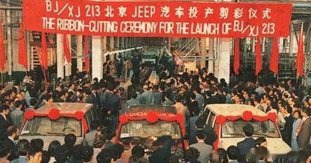 最近正常车开太多了，就总想整点破烂儿开开，突然发现自己还行从来没开过切诺基，只有