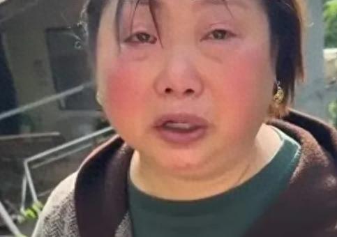 大快人心！网暴救灾村支书戴“金耳环”的15名网络“喷子”终于被追责了！天灾当头，