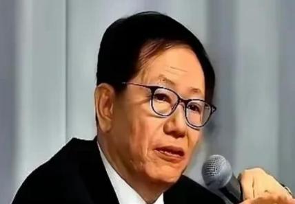 “大陆要是来了，我就把台积电炸了，给你留给空岛”。这是一位美国人再在社交平台上说