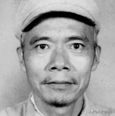 1937年，地下党员涂作潮与邻居打牌。闲聊中，邻居突然凑到他耳边，轻声说：老兄，