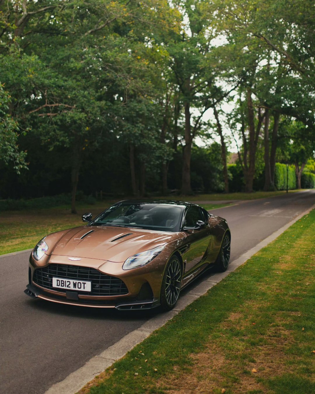 Aston Martin DB12 S ｜阿斯顿马丁 