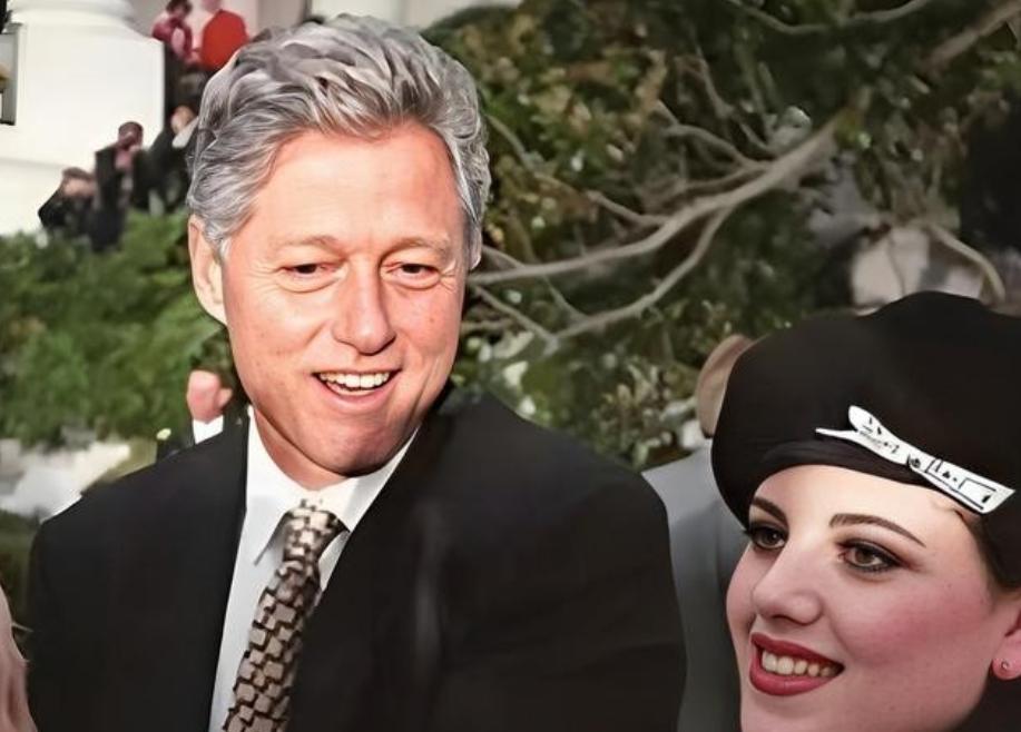 1996 年，莱温斯基被克林顿放了根雪茄进她身体里，后来就由此引发了一场大麻烦！