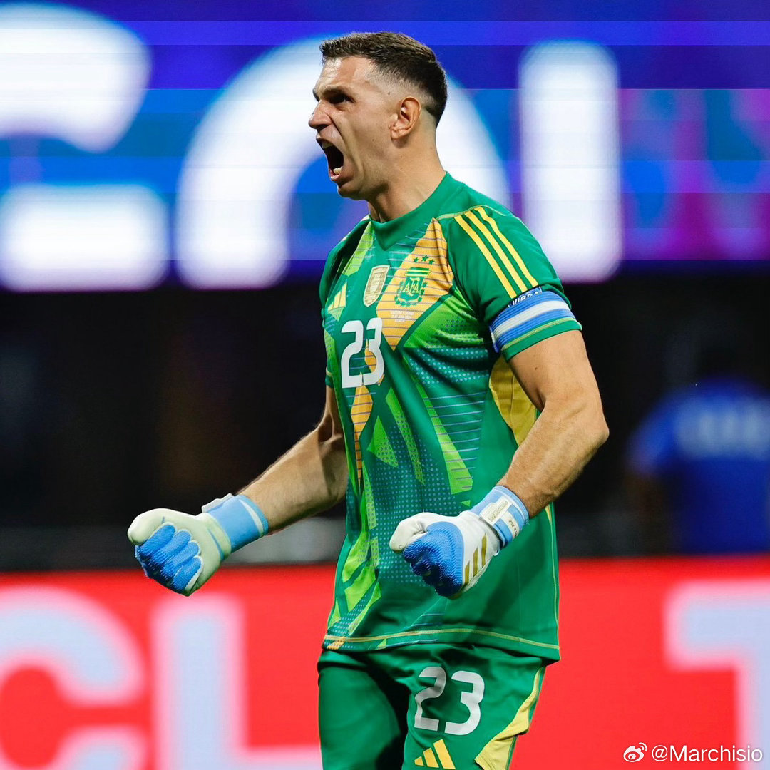 斯基拉：大马的经纪人最近几周与尤文图斯进行了会谈！斯帕莱蒂非常欣赏这位阿根廷门将