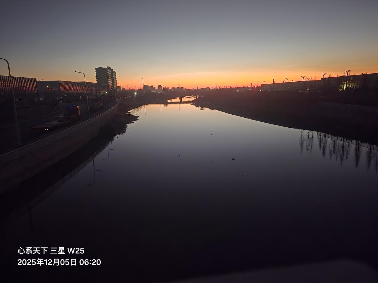 日子是自己的答案，你认真，它就精彩。愿你心情明媚，事事顺心[笑]