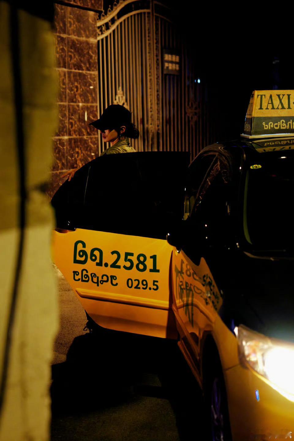 吴谨言重生之门杀青长文吴谨言重生之门杀青发长文 发长文谈重生之门杀青，暂时告别周