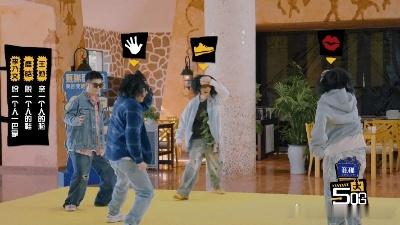 鹿晗戴地中海假发哈哈哈哈哈 笑死，鹿晗戴地中海假发全靠刘海撑场面。王勉没有刘海，