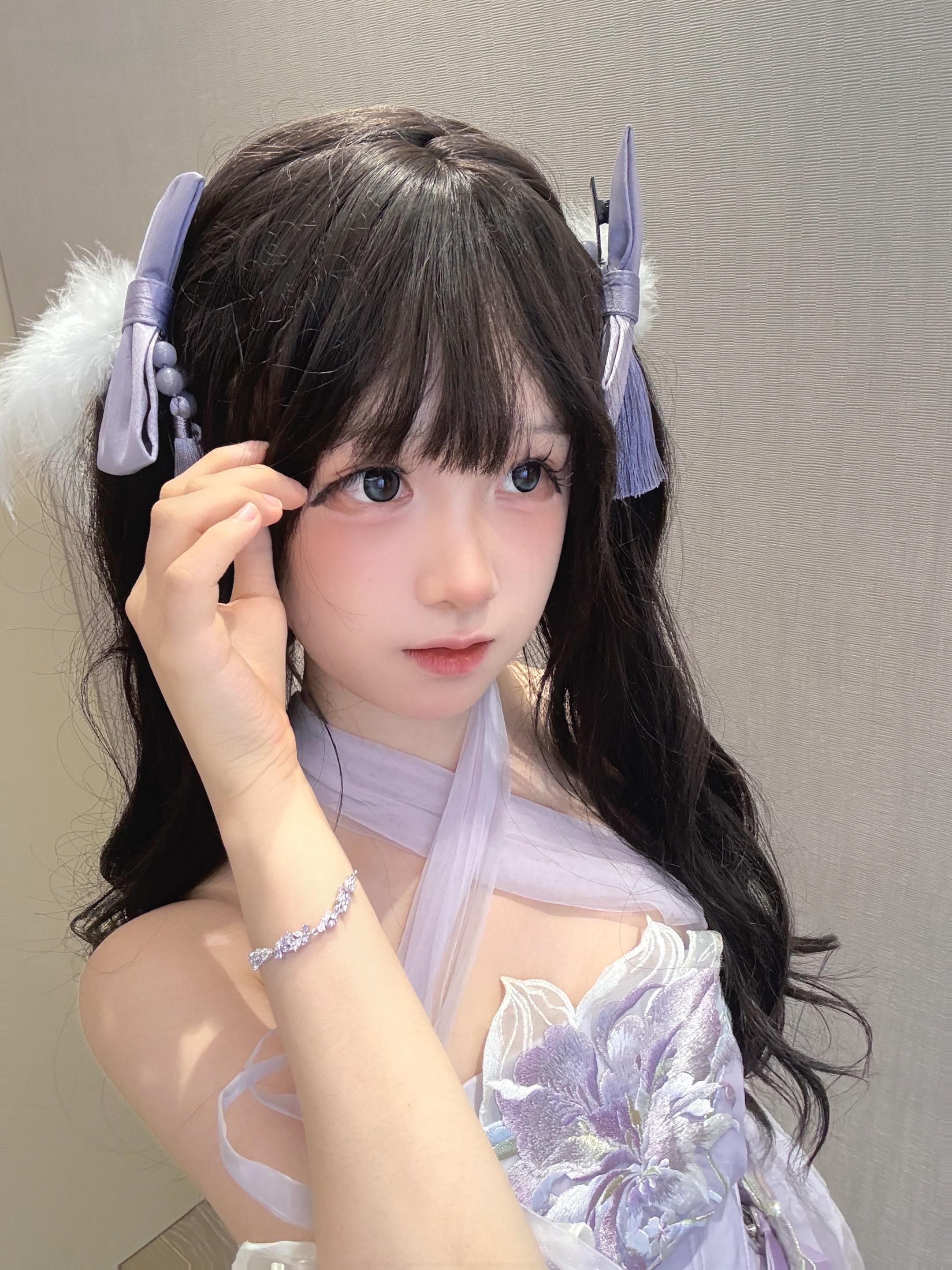 肩膀有点痒 可能在长小翅膀 * ˆ꒳ˆ。