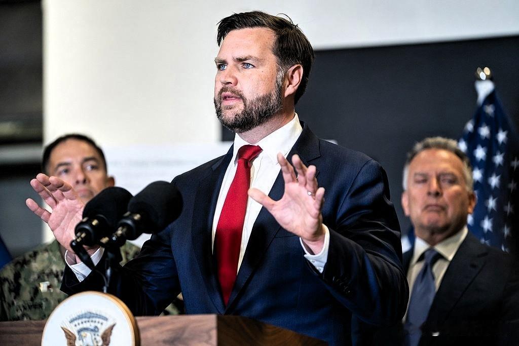 美以伊在巴基斯坦伊斯兰堡经过24小时谈判最终不欢而散。

以美国副总统万斯的代表