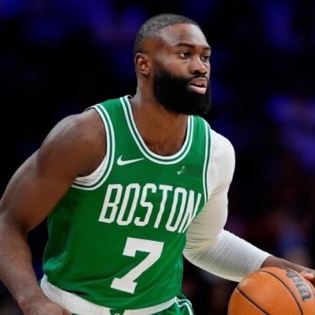 据BrettSiegelNBA报道：凯尔特人队要求用杰伦·布朗交换包括布兰登·米