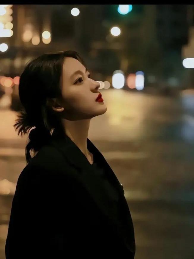 动了心，才最易伤
人这辈子，最怕的不是前路坎坷，而是掏心掏肺后换来的寒心。
 