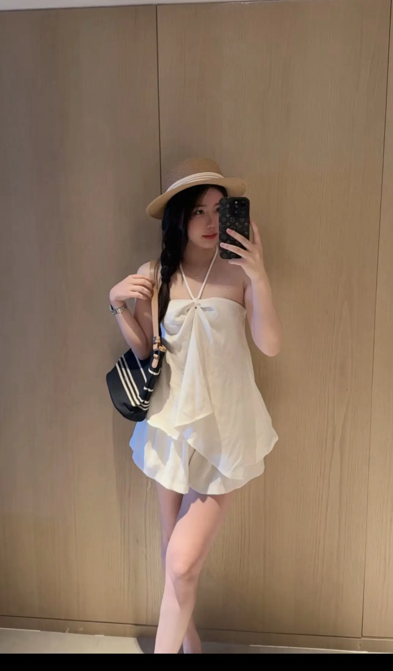 女孩子只有快乐，运气才会好，把跟自己无关的东西全部放掉，你只需要考虑...