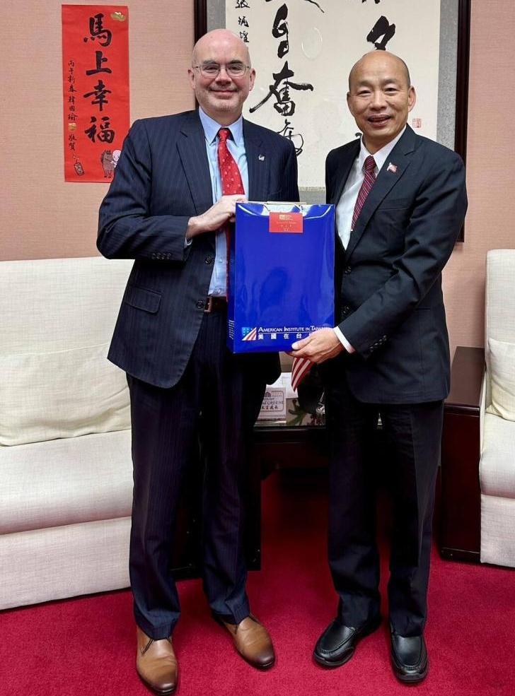 富有成效？
美国在台协会（AIT）昨天在脸书上发布贴文称，处长谷立言与台湾的伪院