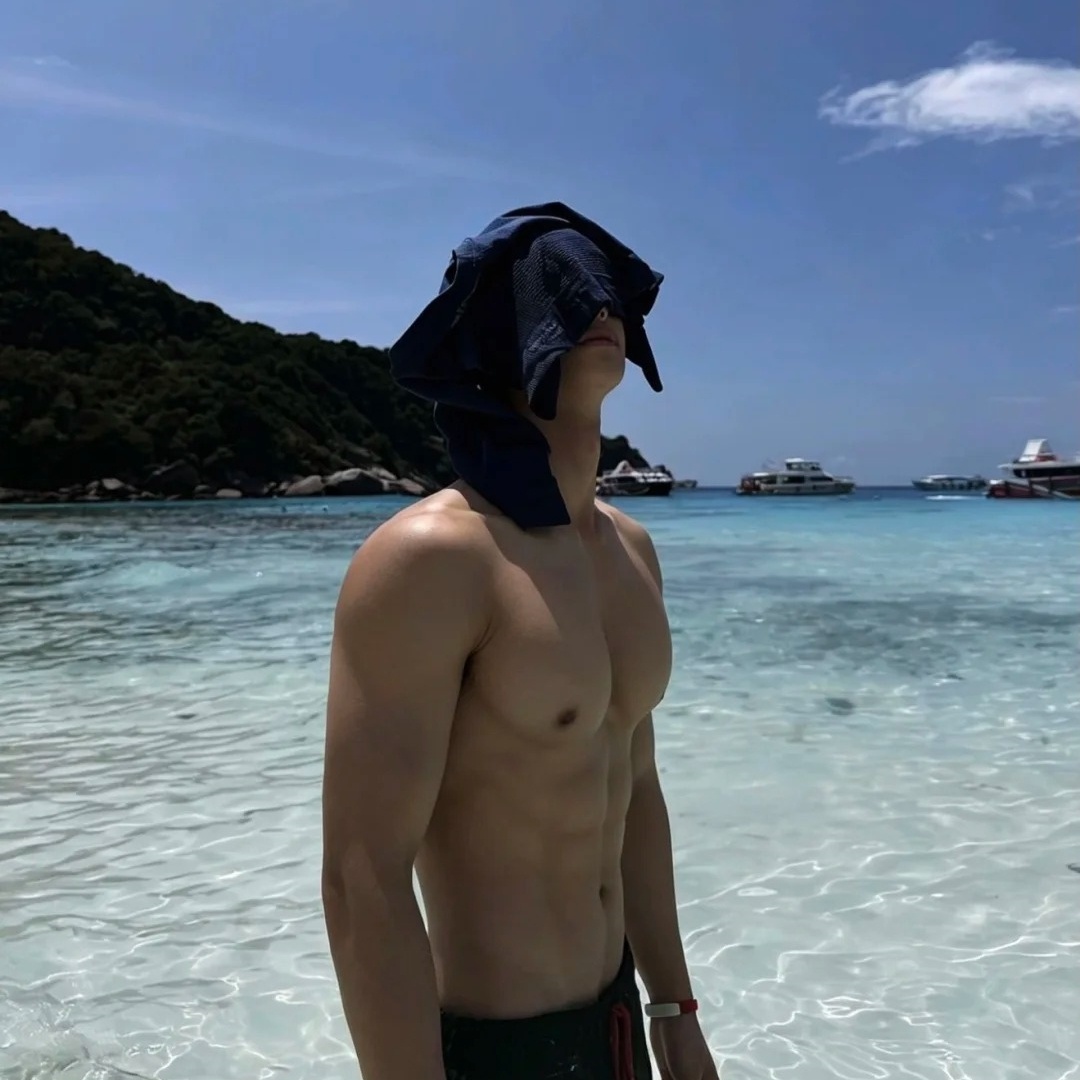 𝙒𝙚𝘾𝙝𝙖𝙩｜权威男生头像分享𝑆𝘩𝑎𝑟𝑒. 