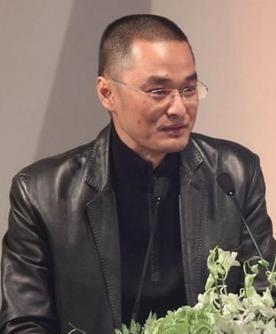 北京协和医学博士冯唐曾说：“只有穷人，才会痴迷技术；只有笨人，才会想着先把事做好