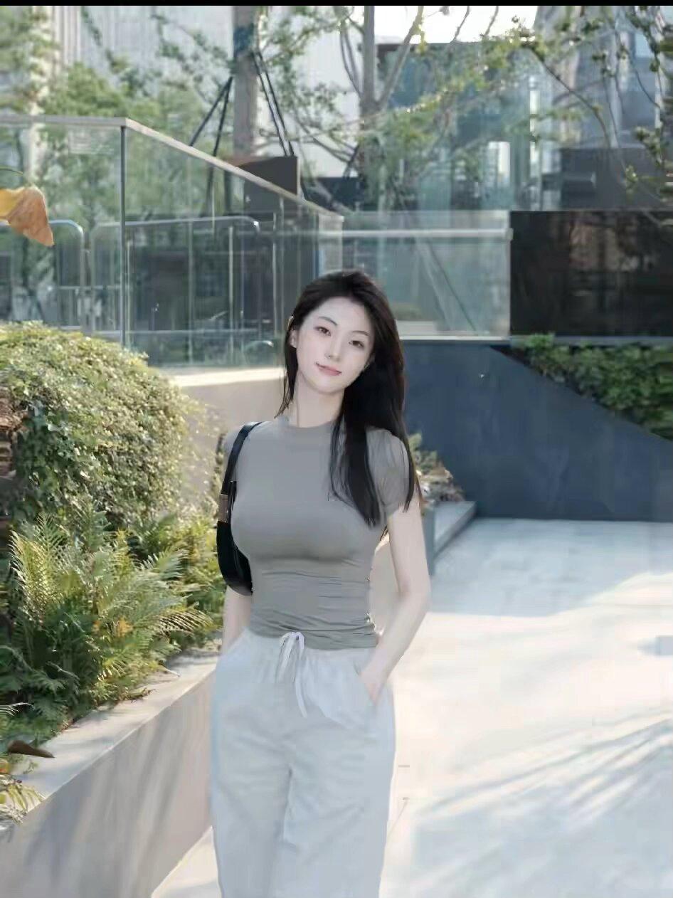 男女关系想要长久，并不是要相互体谅包容，是双方都觉得自己占到了便宜。 但凡任何一