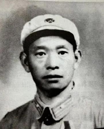1943年，八路军电台台长刘长生，拿着结婚申请找组织批准，然而组织发觉他的结婚对