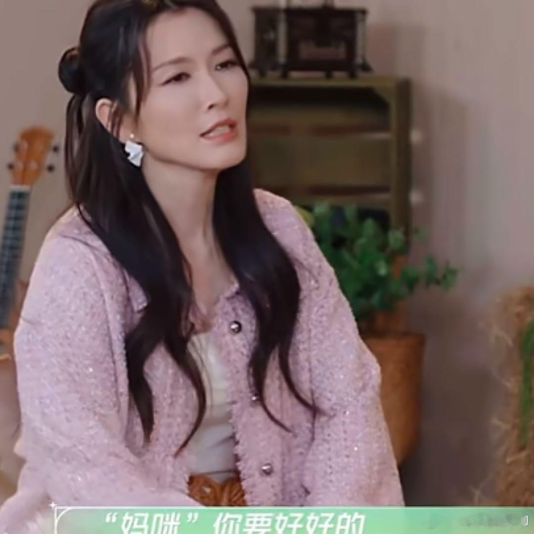 徐洁儿回应没见过李小冉站起来 甜度超标了！从没见过李小冉站起来到坦诚又松弛的回应