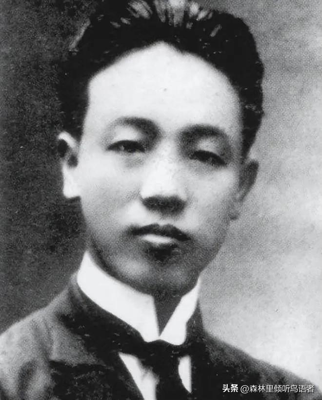 1927年7月19日黎明，他被押赴刑场，人头落地身体却挺立不倒，牺牲时年仅26岁