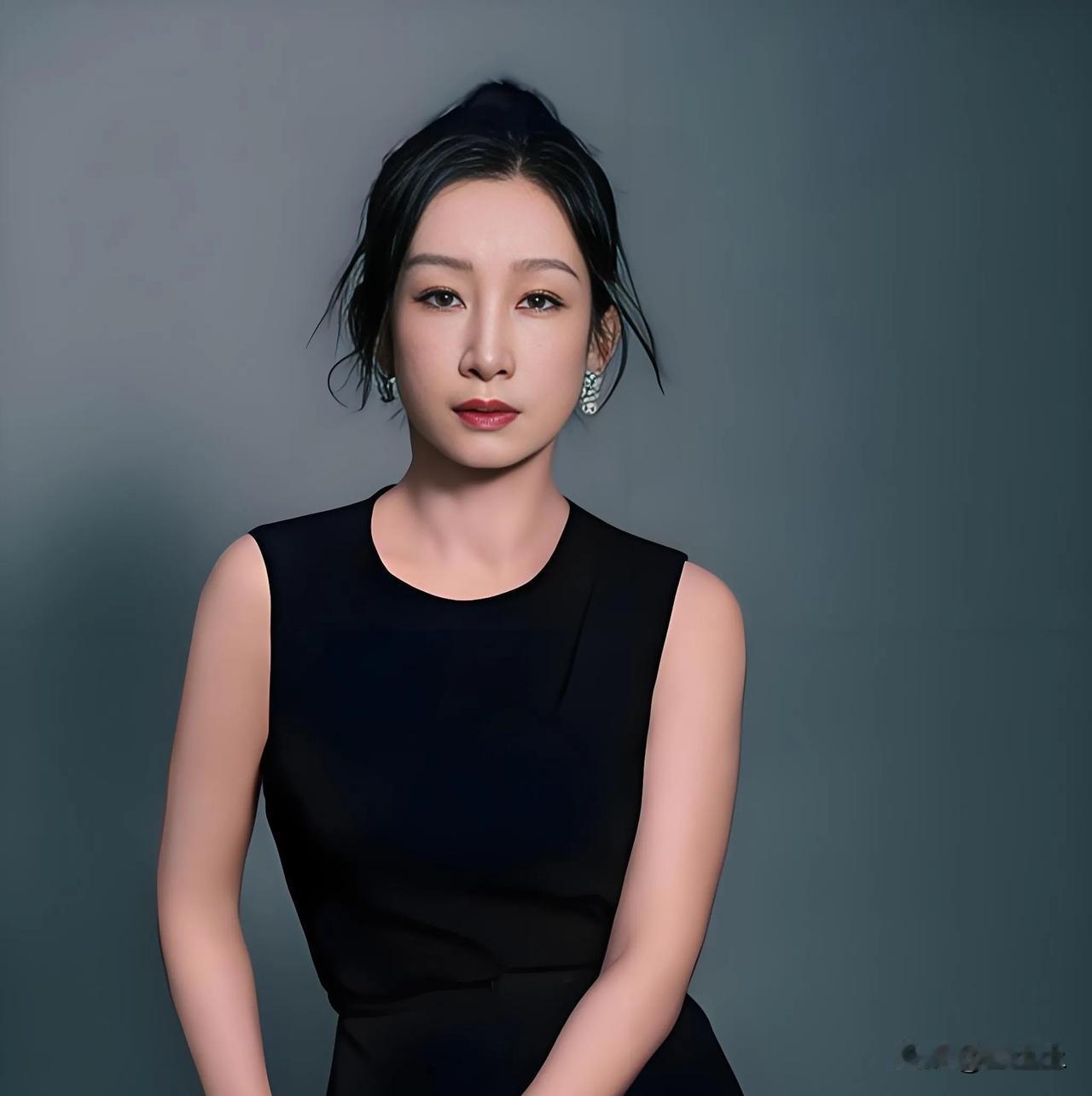 秦海璐婚前就对老公说，如果有一天牵扯很多问题，沟通不了的时候，彼此之间不要埋怨，