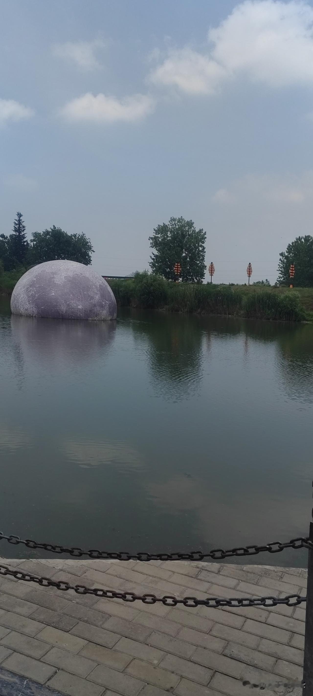 一个时代，都有一个时代的拼尽全力。爷爷的时代，是战乱年代，求的是天下太平。父母的