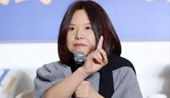 “中国的钱我是不会还的！”一位女企业家曾欠下200亿巨额债务，却一分钱都不还。随