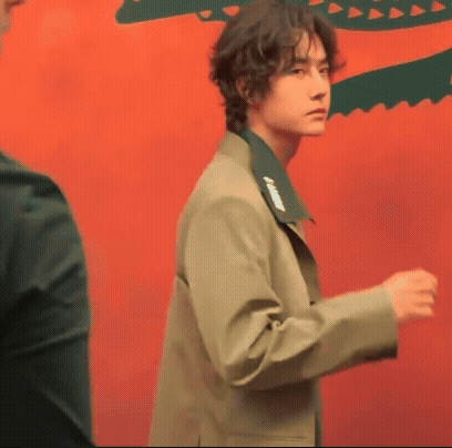 这也太搞笑，很在意就是了[允悲] ​​​