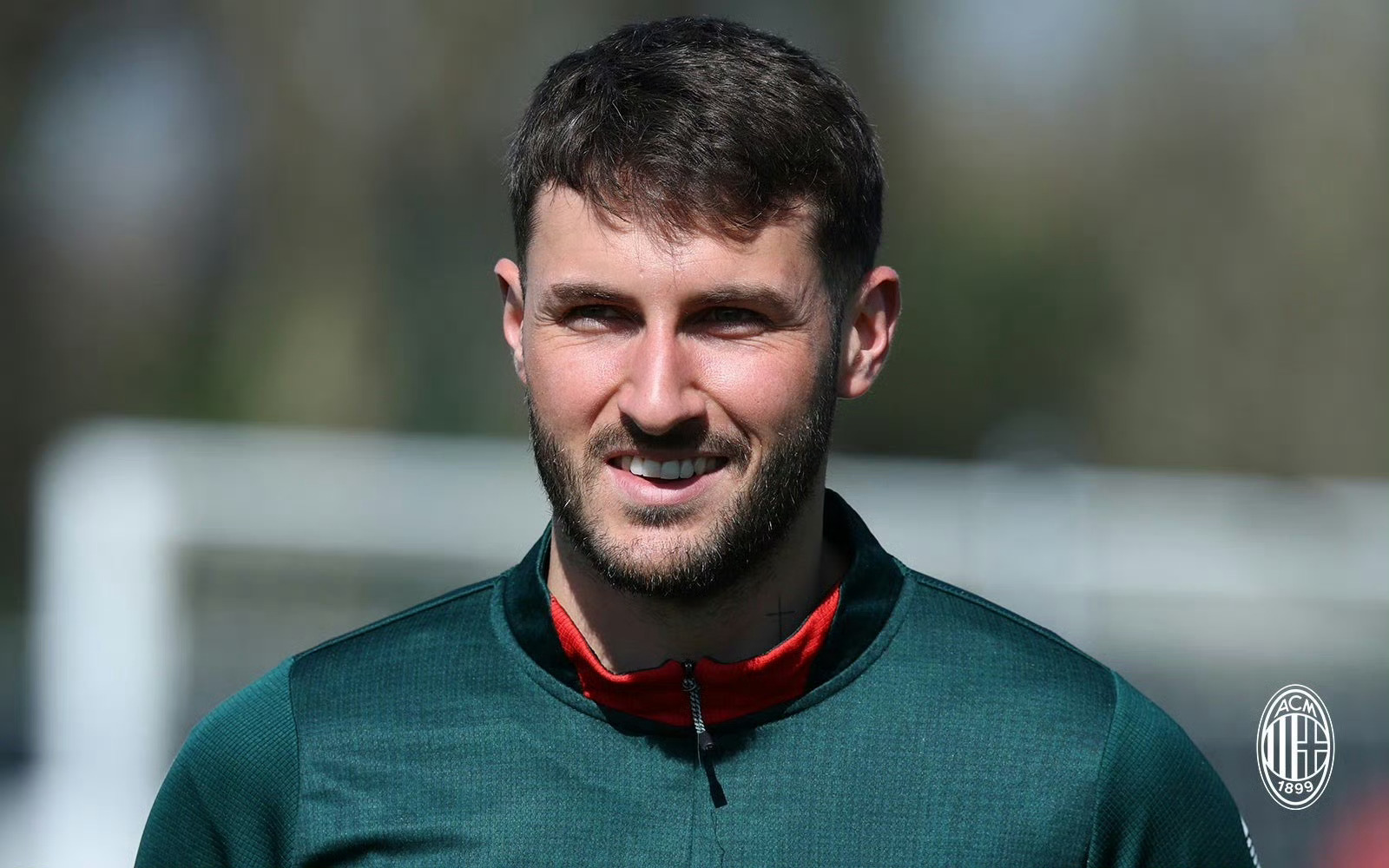 【👍🏻】 🔴⚫️ 尽管球队仍处于放假中，但今天圣地亚哥·希门尼斯🇲🇽、