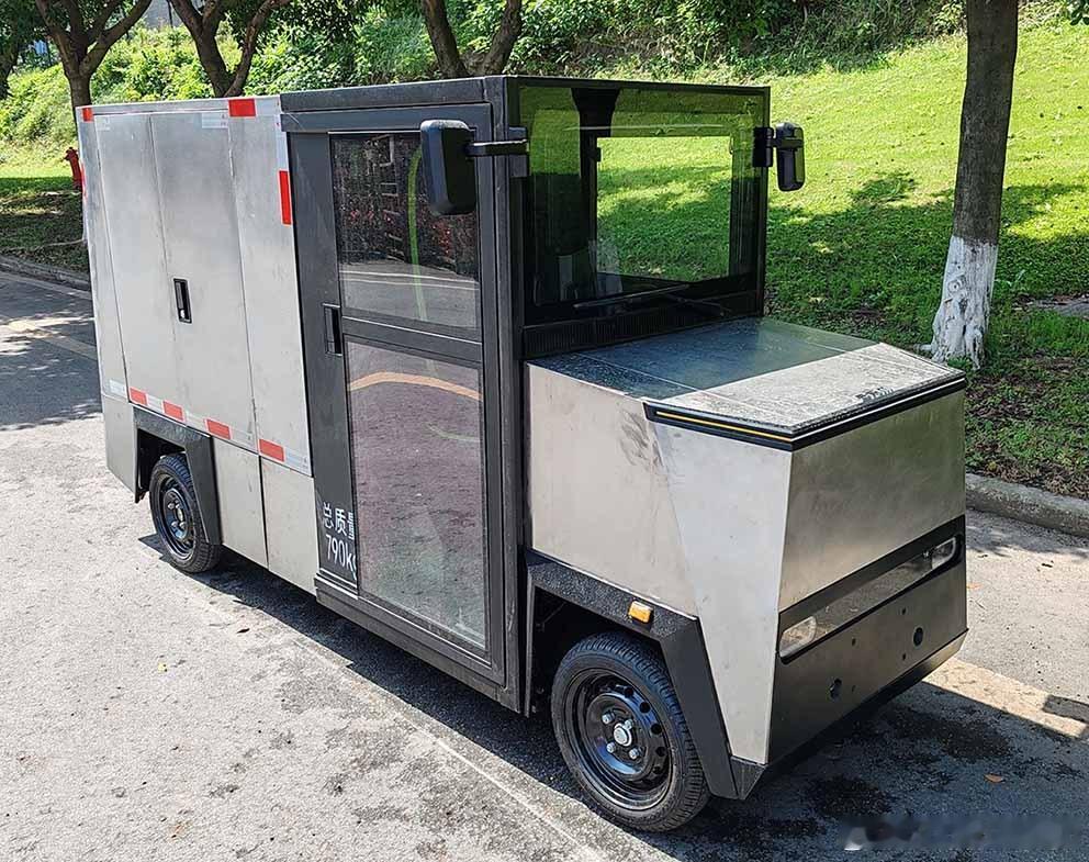 Cybertruck中国分truck[允悲]这个过于抽象了，但确实一眼心动[二哈