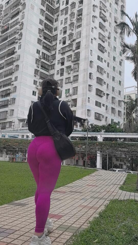 这个酒馆老板有点胖