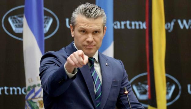 美国防长赫格塞思最近摊上大事了！他突然把4名已经通过军方评审委员会审核的高级军官