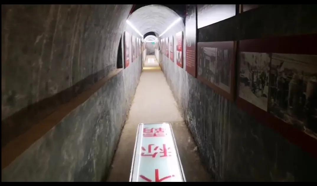 上世纪六七十年代，国际形势紧张，革命色彩深厚，街道改名是那个时代的产物，而挖防空