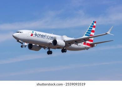 华盛顿（美联社）——美国联邦航空管理局（FAA）周三宣布，自周五清晨起，将在40