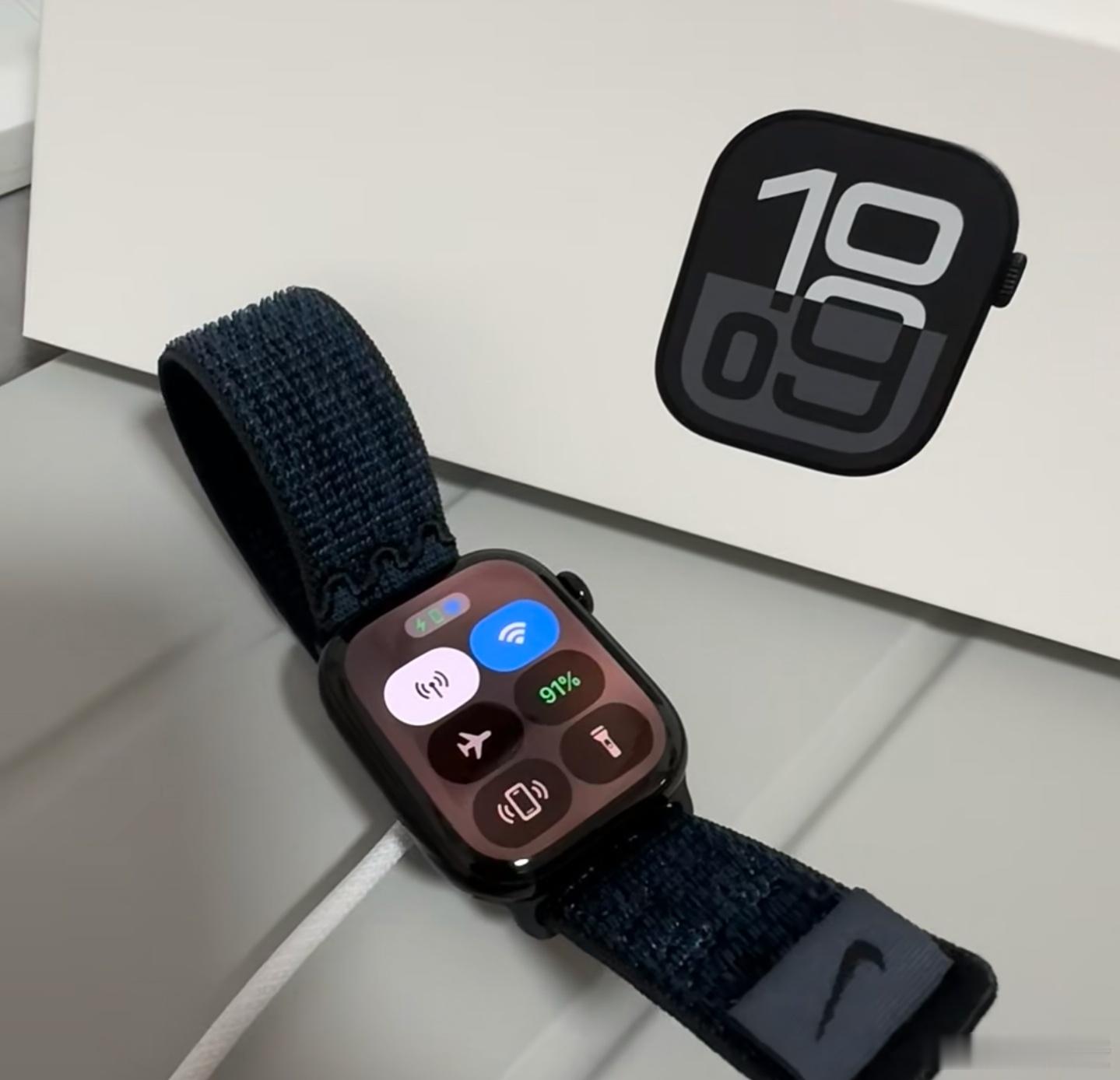 苹果回应AppleWatch表带疑含潜在有害物质，真的假的啊，要是真的我就直接当