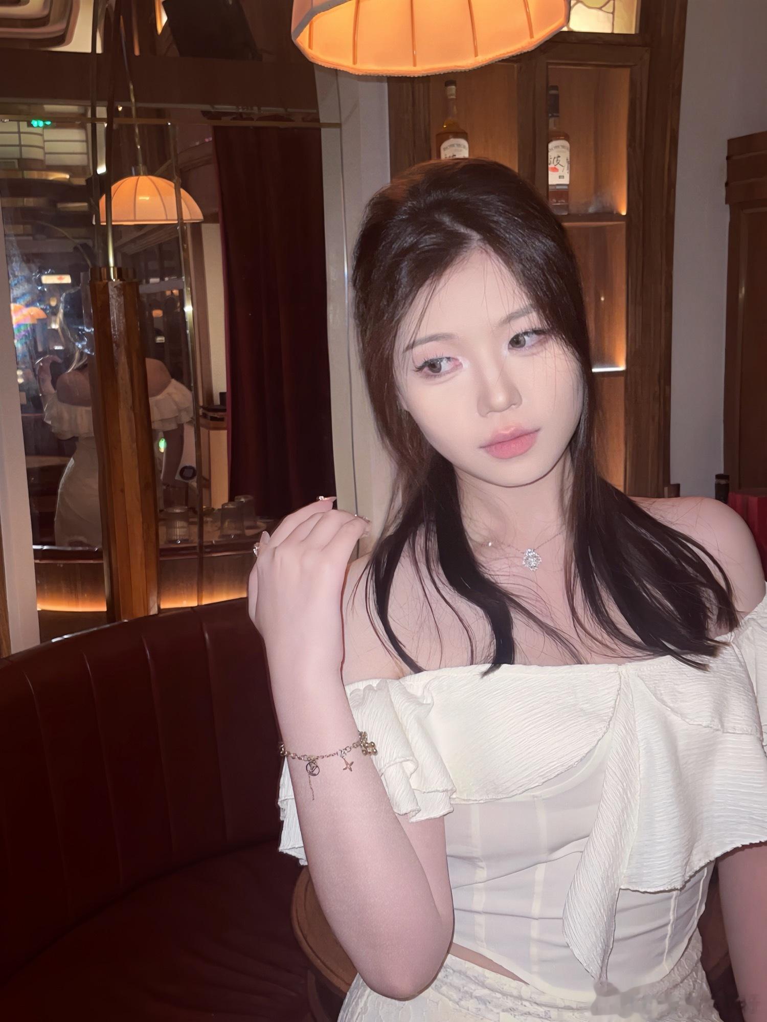 [迈尔斯][迈尔斯]  ​​​